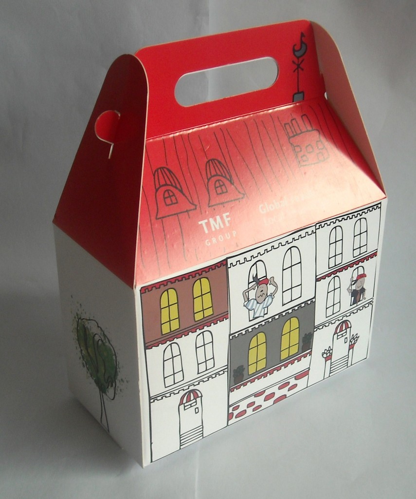 Doosje met handvat Sinterklaas bedrukt in full color met logo 75x150x100 mm relatiegeschenk verpakking