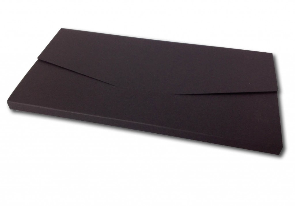 Door en door zwart envelopdoosje doosje kan bedrukt worden met logo