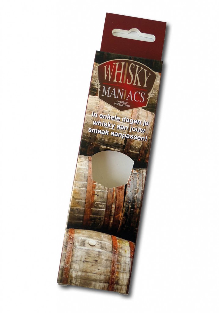 hangend doosje met speciaal venster bedrukt in full color voor hout whisky proef