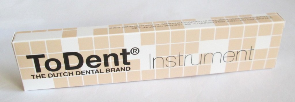 Bedrukt doosje met 2 klepjes in full color met logo dental product verpakking merk